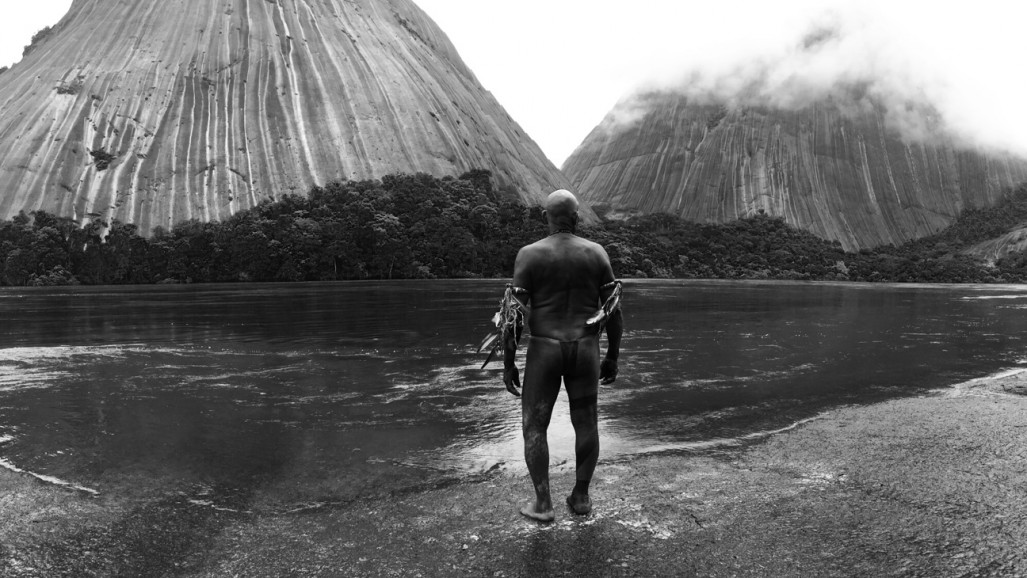 Embrace-of-the-Serpent-1.jpg